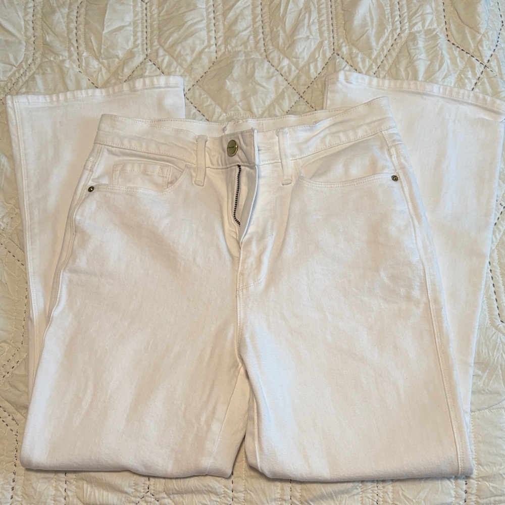 Frame Le Sylvie Kick Boot White Jeans